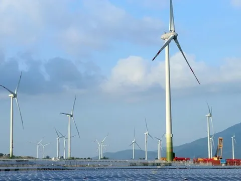 Cam kết tại COP26: Cần cơ chế hỗ trợ để có dự án năng lượng tái tạo quy mô lớn