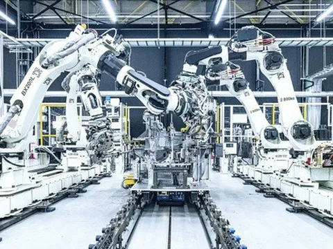 Toyota phải đóng cửa nhà máy vì dùng quá nhiều điện