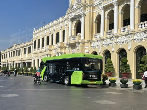 Đề xuất sử dụng xe buýt điện cho tuyến BRT đầu tiên của TP HCM