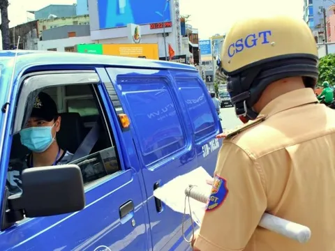 Tp.HCM: Cảnh báo "dịch vụ rởm" đổi giấy phép lái xe quốc tế