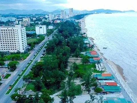 Thống nhất kế hoạch giải tỏa hơn 200 ki ốt dọc bãi biển Cửa Lò