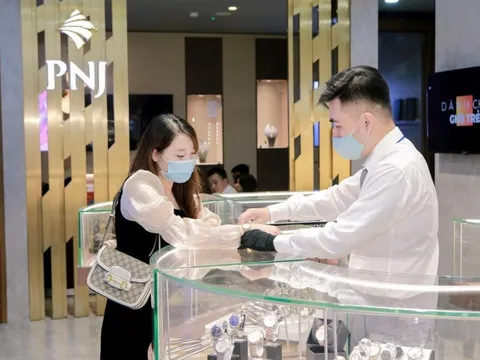 PNJ Doanh thu gần 21.000 tỷ đồng, tăng 71% trong bảy tháng đầu năm