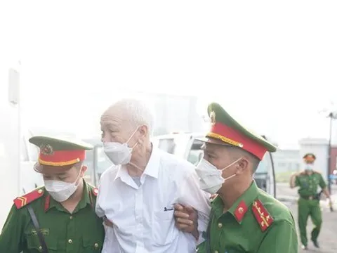 Con gái cựu Chủ tịch Tổng Công ty 3/2 mong tòa xem xét lại cáo buộc tham ô tài sản