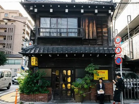 Quán cà phê gần 100 năm tuổi đời tại Nhật và ký ức về những ngày huy hoàng của nét văn hóa "kissaten"