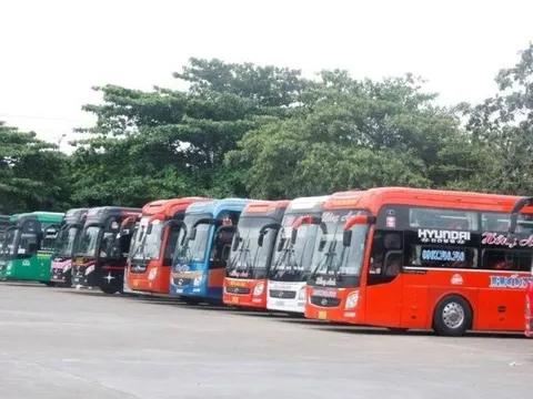 Cước vận tải “hạ nhiệt” chậm dù xăng dầu giảm giá mạnh