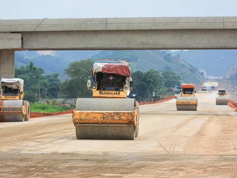 Bộ trưởng Nguyễn Văn Thể yêu cầu "cấm cửa" nhà thầu yếu tham gia dự án cao tốc Bắc - Nam