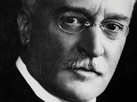 Bí ẩn về cái chết của 'cha đẻ động cơ diesel' Rudolf Diesel