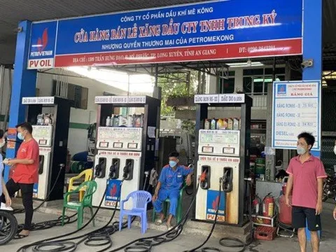 Kinh doanh thua lỗ, nhiều doanh nghiệp xăng dầu ở Đồng Tháp xin nghỉ bán