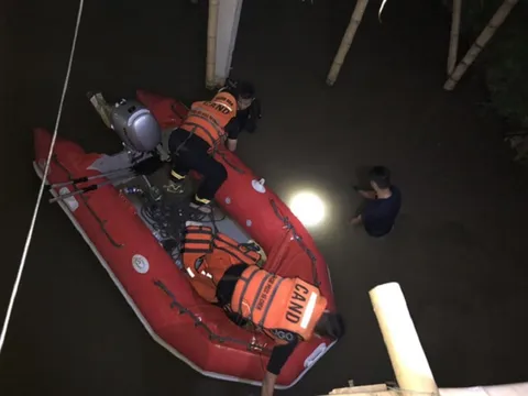 Nhậu xong nhảy xuống hồ thi bơi, 2 thanh niên chết đuối