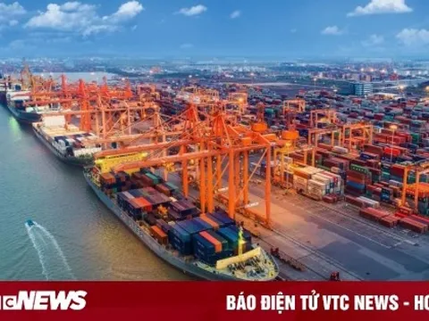 8 tháng đầu năm, Việt Nam xuất siêu gần 4 tỷ USD, 30 mặt hàng trên 1 tỷ USD