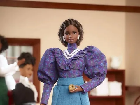 Barbie ra mắt mẫu búp bê vinh danh nữ triệu phú tự thân đầu tiên