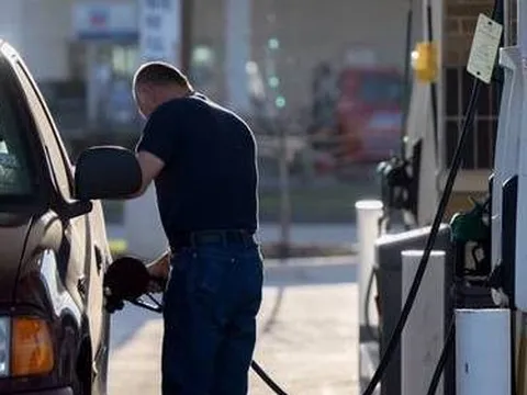 Kho dự trữ dầu của Mỹ thấp kỷ lục trong 40 năm