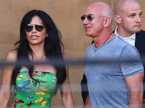 Lauren Sanchez lên đồ đậm chất thượng lưu khi đi ăn với tỷ phú Jeff Bezos
