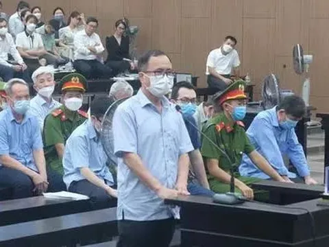 Tuyên án cựu bí thư Bình Dương Trần Văn Nam và đồng phạm trong vụ án đất vàng