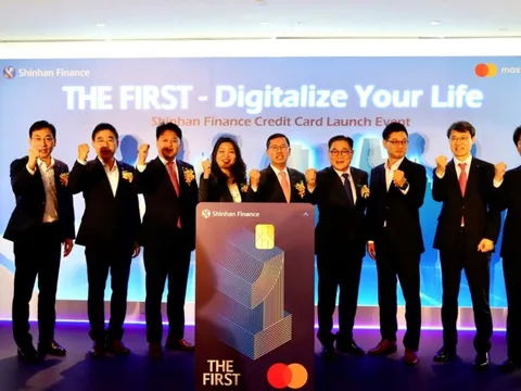 Shinhan Finance hợp tác cùng Mastercard ra mắt thẻ tín dụng quốc tế The First