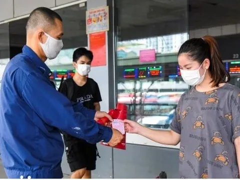 Người dân bắt đầu về quê nghỉ lễ 2/9, các bến xe Hà Nội chưa bị quá tải