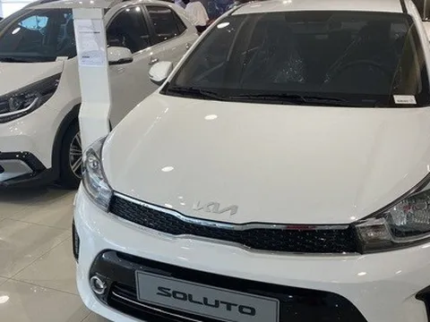 Vừa qua tháng cô hồn, khách mua xe tá hỏa khi nhiều mẫu ôtô tăng giá bán