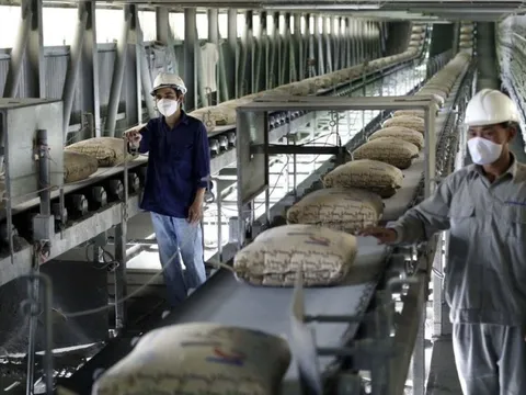 Đau đầu bài toán ngành xi măng càng sản xuất càng lỗ