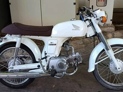Honda Benly 50S đời 1999, đi hơn 18.000 km vẫn có giá gần 300 triệu đồng