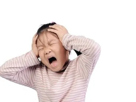 Bác sĩ "mách nước" những dấu hiệu ban đầu khi trẻ nhỏ đột quỵ