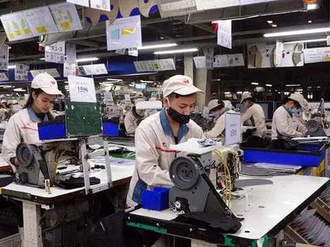 PMI Việt Nam trong tháng 8 tăng lên 52,7 điểm, số lượng đơn đặt hàng mới tăng nhanh hơn khi áp lực lạm phát giảm