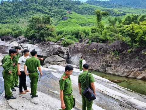 Đi tắm suối sau lễ khai giảng, 2 học sinh chết đuối