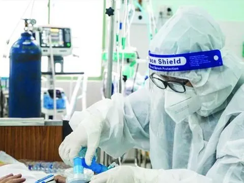 Số ca mắc mới, bệnh nhân COVID-19 nặng tăng mạnh: Chuẩn bị ôxy y tế cho cấp cứu, điều trị