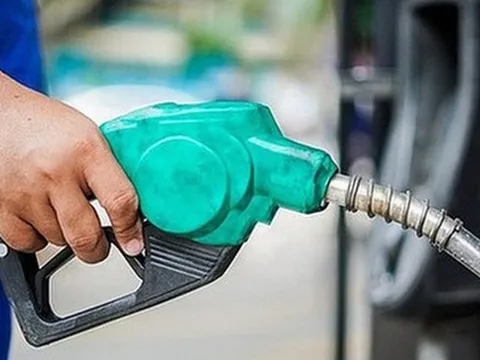 Một số tỉnh thiếu xăng dầu cục bộ