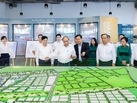 Chủ tịch nước Nguyễn Xuân Phúc thăm Khu công nghiệp VSIP Nghệ An