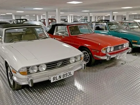 Bộ sưu tập 450 xe cổ nổi tiếng nhất ở Anh