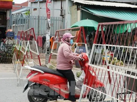 Vẫn đang phong toả hiện trường vụ cháy quán karaoke An Phú ở Bình Dương