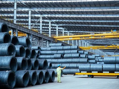 Sản lượng bán hàng thép Hòa Phát tháng 8 tăng so với tháng 7 nhưng giảm so cùng kỳ