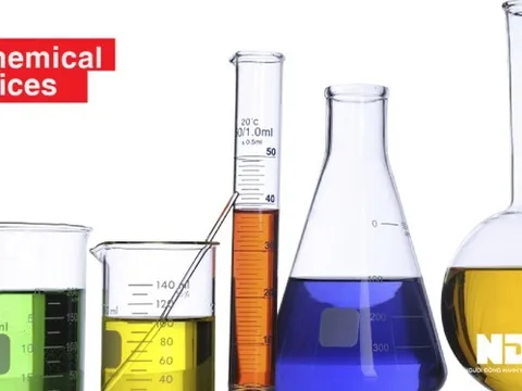 Một hóa chất giảm hơn 6% trong một ngày