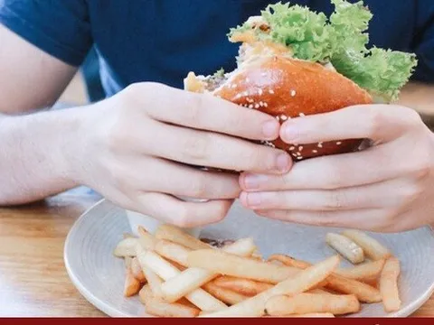 Bệnh ung thư ở người trẻ gia tăng: Lối sống 'Tây hóa' có phải là nguyên nhân?