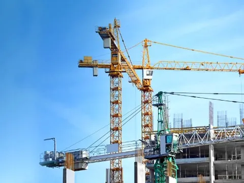 Ngành xây dựng nửa đầu năm: Doanh thu phục hồi nhưng giá vật liệu xây dựng bào mòn lợi nhuận