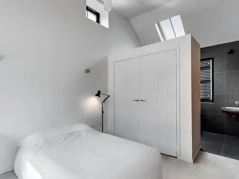 6 thiết kế tủ quần áo thông minh cho phòng ngủ nhỏ