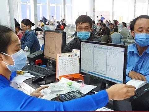 Đường sắt giảm mạnh giá vé tàu tập thể