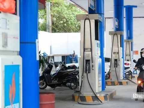 Bộ Công Thương tước giấy phép của 5 doanh nghiệp đầu mối xăng dầu