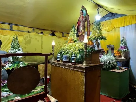 Giao con nhờ chữa bệnh, bất ngờ nhận lại hũ tro cốt