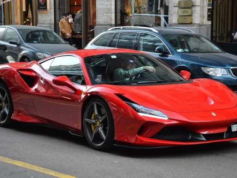 Vì sao nhân viên Ferrari nên từ bỏ ước mơ được đặc cách mua siêu xe của hãng?
