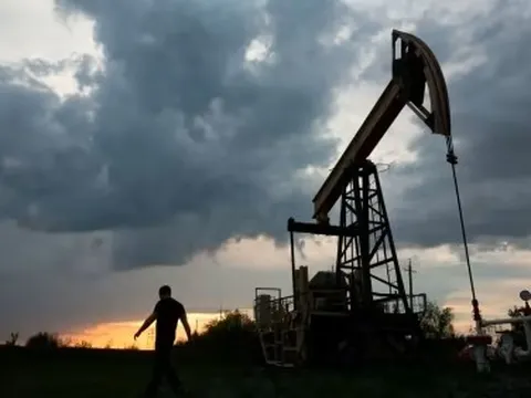 Trung Quốc và Ấn Độ đã trở thành vị cứu tinh năng lượng cho Nga thế nào?