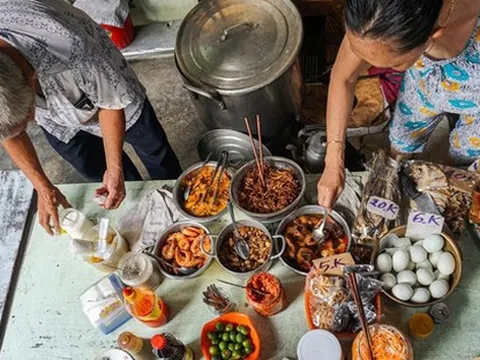TP.HCM: Quán cháo 1.000 đồng, 10 năm không tăng giá