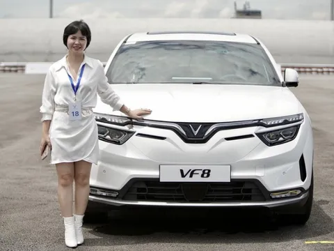 Chi tiết VinFast VF 8 vừa tới tay 100 khách Việt