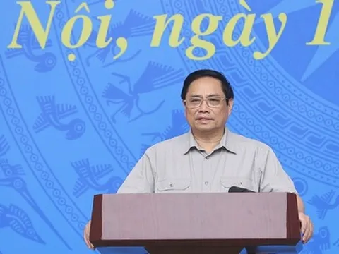Thủ tướng: Không thể ngồi nhìn người dân ốm đau mà thiếu thuốc