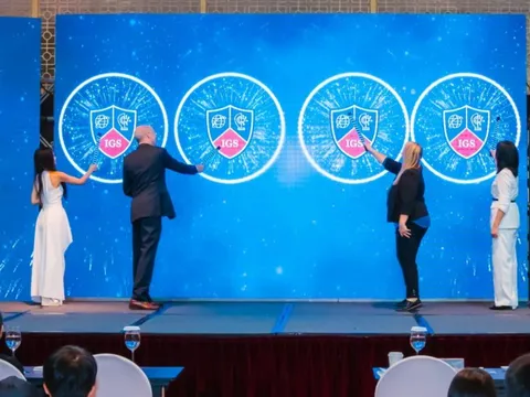 Hơn 500 học sinh Ivy Global School kết nối trong lễ khai giảng thực tế ảo