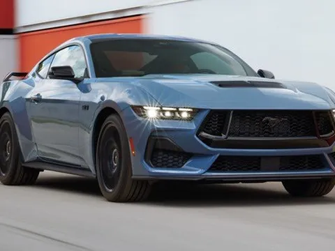 Xe thể thao bán chạy nhất thế giới Ford Mustang ra mắt thế hệ mới: Thay đổi ít nhưng chất lượng