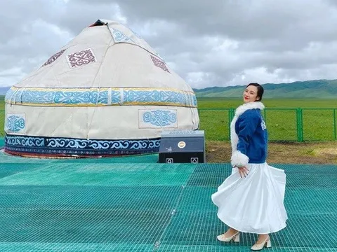 Cô gái Việt chi gần 1 tỷ lái ô tô khám phá khắp Trung Quốc