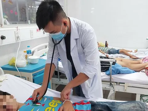 9.680 nhân viên y tế nghỉ việc trong 6 tháng: Bộ Y tế chỉ ra 4 nguyên nhân chính