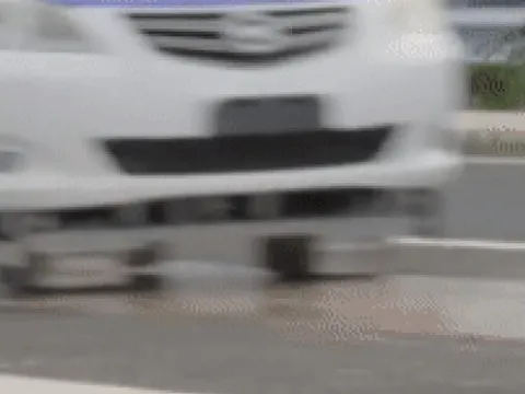 Trung Quốc thử nghiệm xe bay lơ lửng giống tàu đệm từ trường