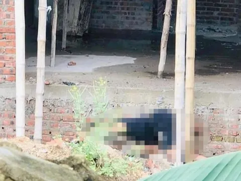 Thiếu niên 17 tuổi tử vong bất thường trước căn nhà đang xây